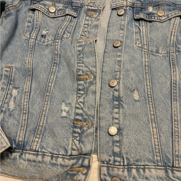 Old Navy Women’s Jean Jacket - Picture 2 of 5